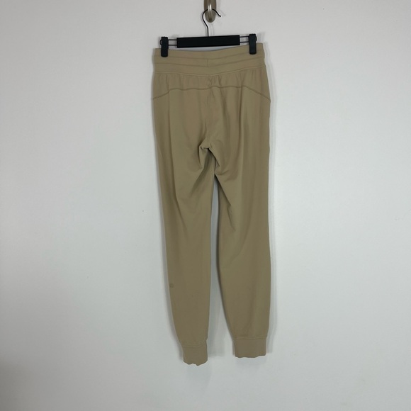 Lululemon Scuba High-Rise Jogger Size 4 - F26 - Picture 3 of 5